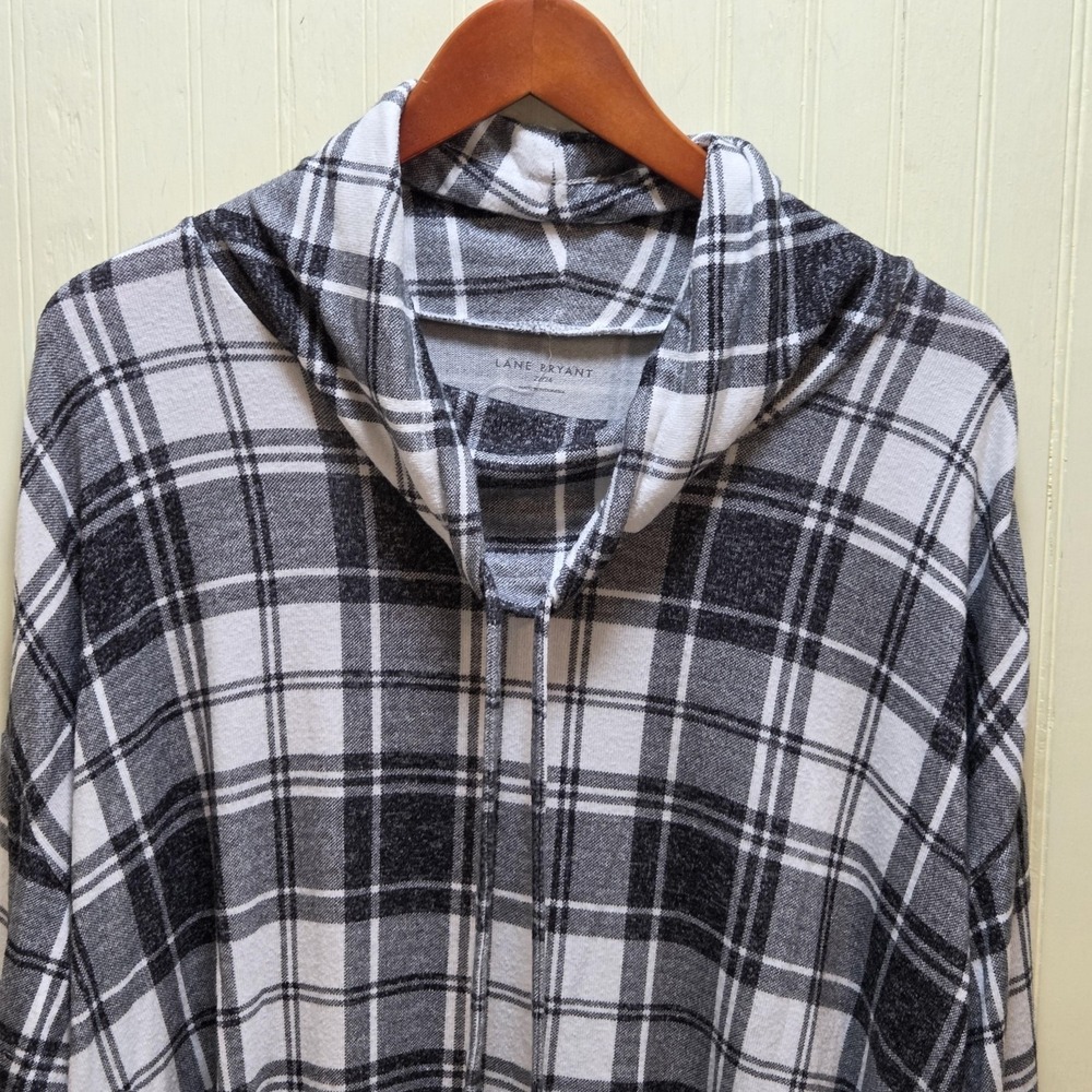 Lane Bryant Shirt Womens 22/24 Gray Plaid Hooded V Neck Long Sleeve Tunic Top